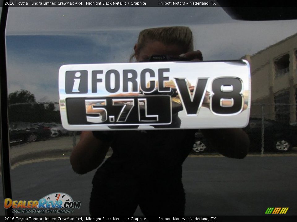 2016 Toyota Tundra Limited CrewMax 4x4 Midnight Black Metallic / Graphite Photo #14