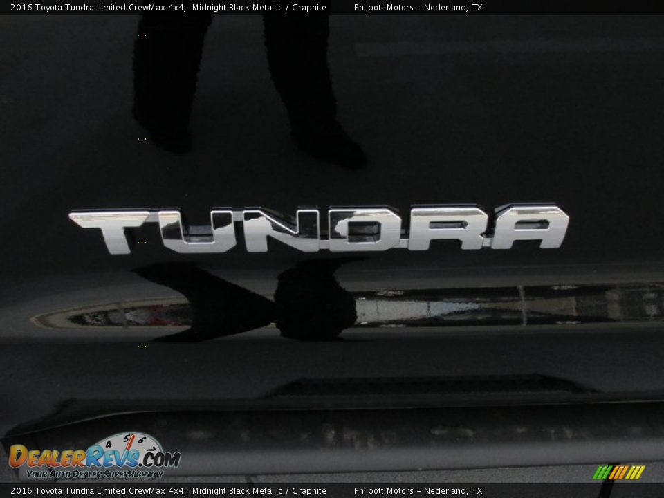 2016 Toyota Tundra Limited CrewMax 4x4 Midnight Black Metallic / Graphite Photo #15