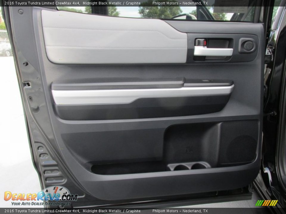 2016 Toyota Tundra Limited CrewMax 4x4 Midnight Black Metallic / Graphite Photo #19