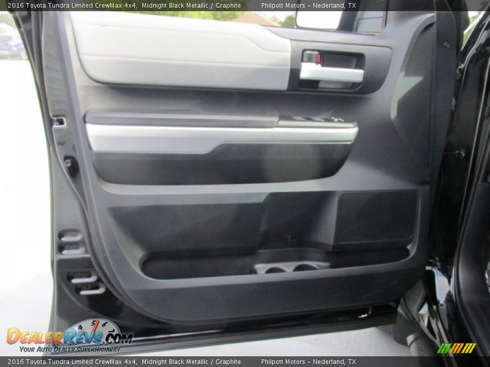 2016 Toyota Tundra Limited CrewMax 4x4 Midnight Black Metallic / Graphite Photo #21