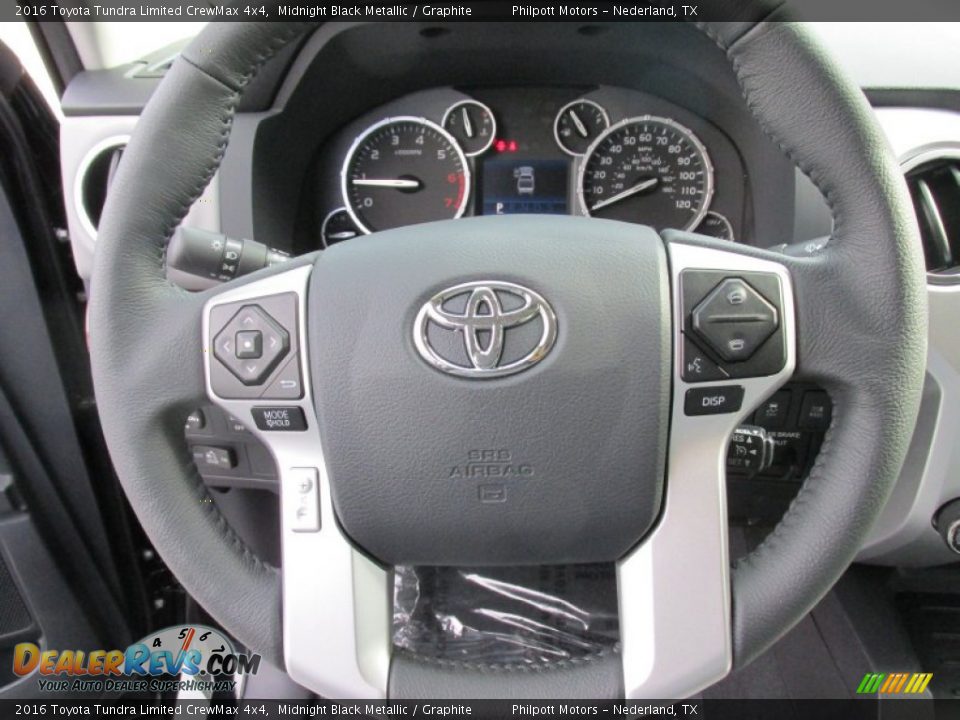 2016 Toyota Tundra Limited CrewMax 4x4 Midnight Black Metallic / Graphite Photo #33