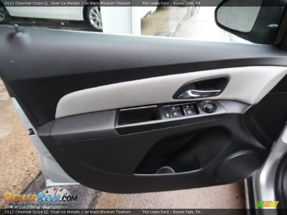 2012 Chevrolet Cruze LS Silver Ice Metallic / Jet Black/Medium Titanium Photo #14