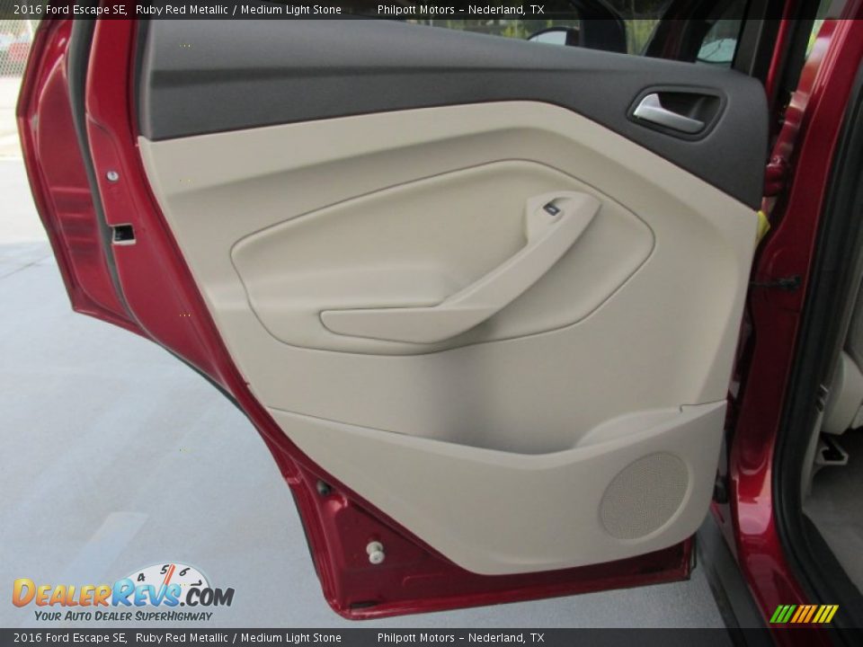 2016 Ford Escape SE Ruby Red Metallic / Medium Light Stone Photo #17