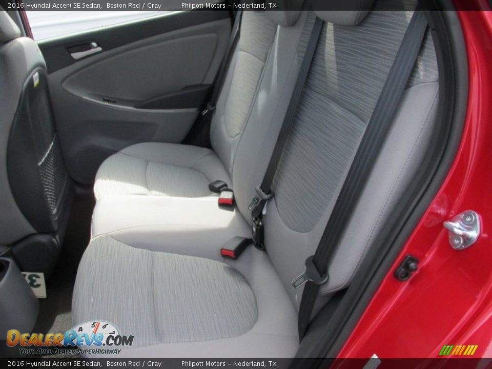 2016 Hyundai Accent SE Sedan Boston Red / Gray Photo #18