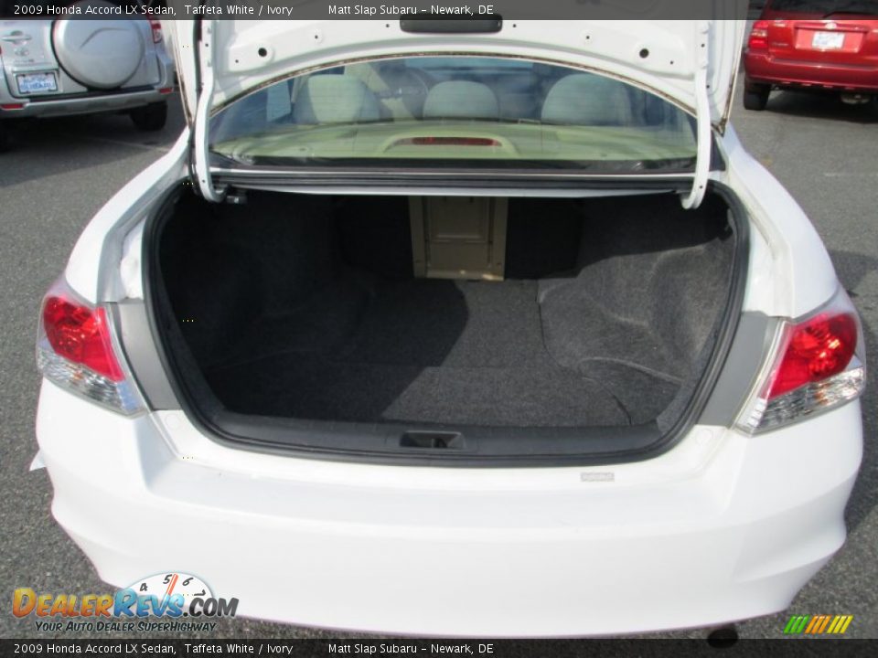 2009 Honda Accord LX Sedan Taffeta White / Ivory Photo #19