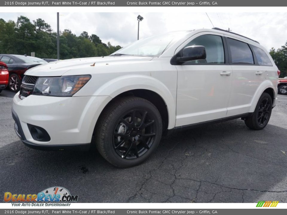 Front 3/4 View of 2016 Dodge Journey R/T Photo #3