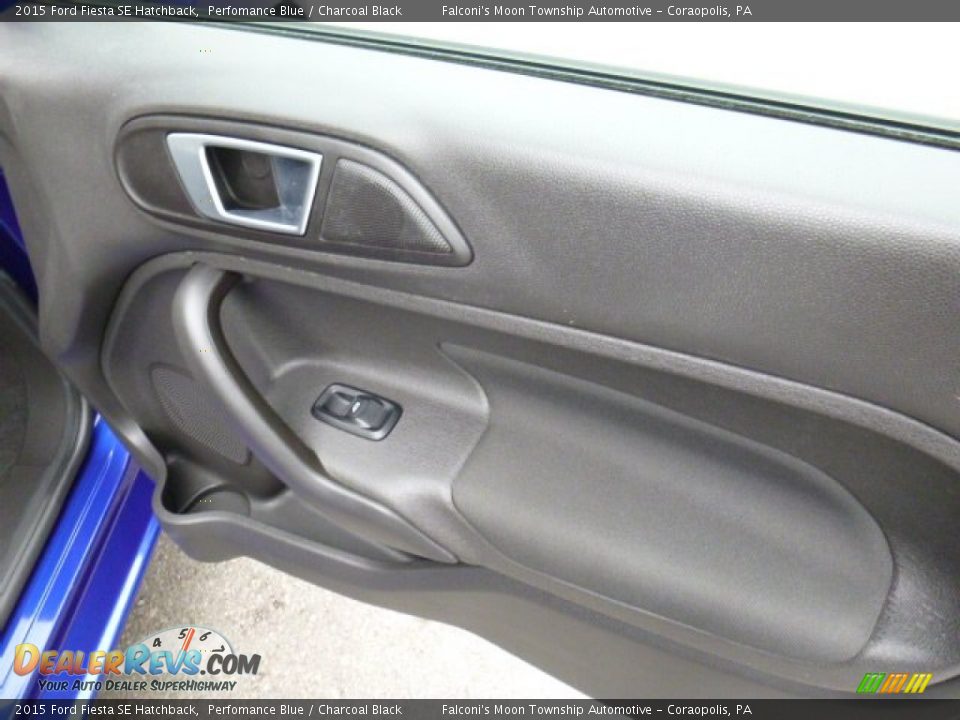 2015 Ford Fiesta SE Hatchback Perfomance Blue / Charcoal Black Photo #12