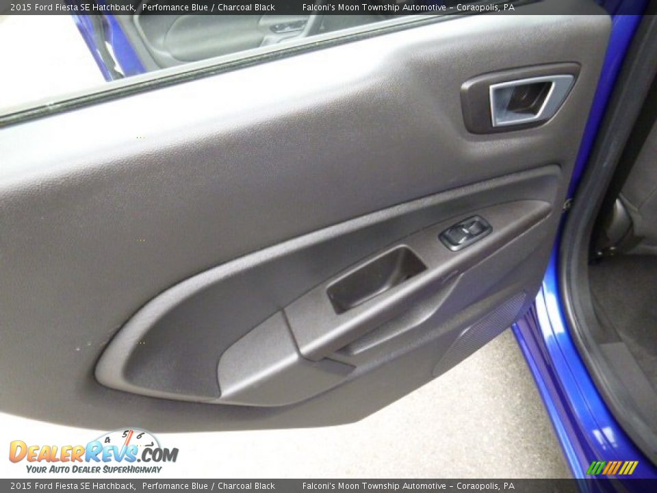 2015 Ford Fiesta SE Hatchback Perfomance Blue / Charcoal Black Photo #18