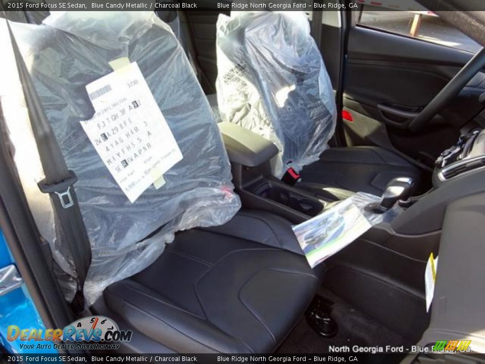 2015 Ford Focus SE Sedan Blue Candy Metallic / Charcoal Black Photo #12