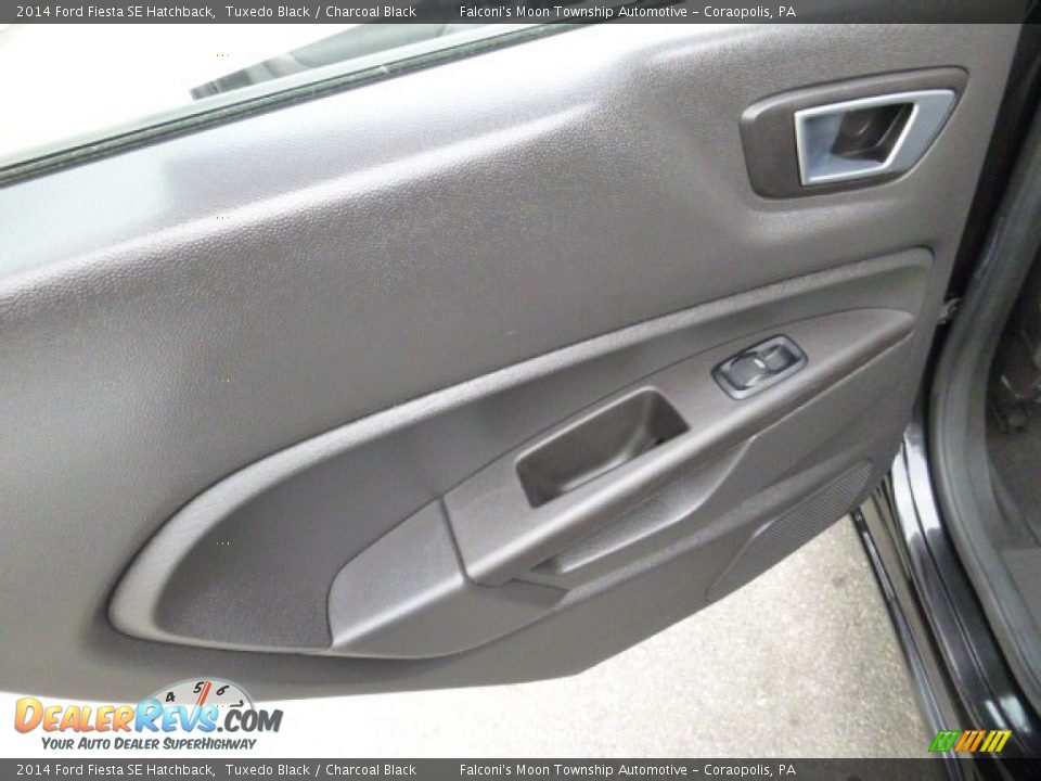 2014 Ford Fiesta SE Hatchback Tuxedo Black / Charcoal Black Photo #18