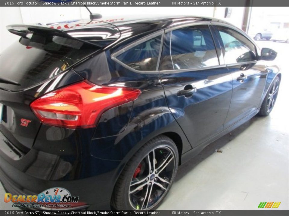 2016 Ford Focus ST Shadow Black / Charcoal Black/Smoke Storm Partial Recaro Leather Photo #7