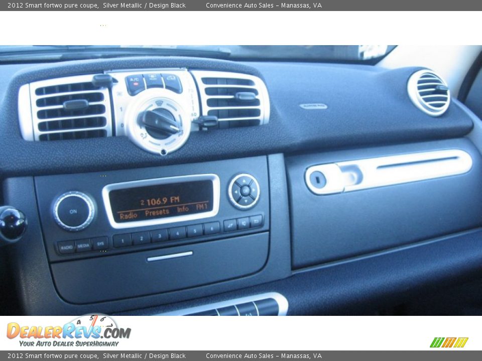 2012 Smart fortwo pure coupe Silver Metallic / Design Black Photo #10
