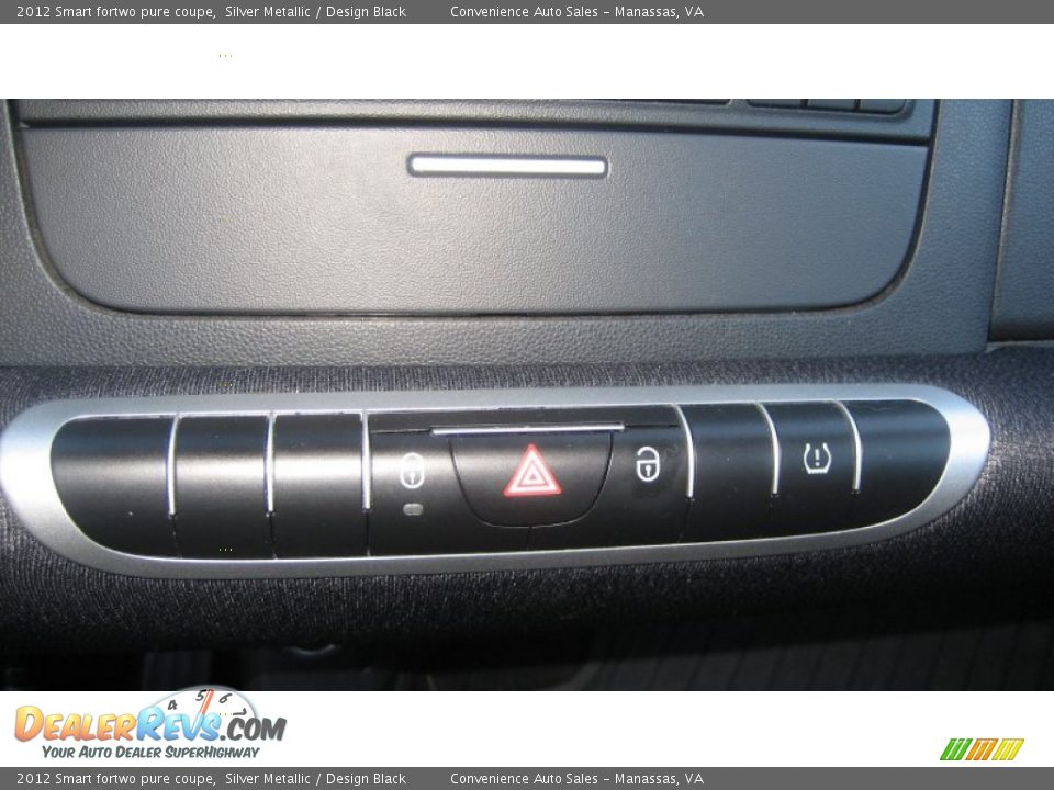 2012 Smart fortwo pure coupe Silver Metallic / Design Black Photo #13