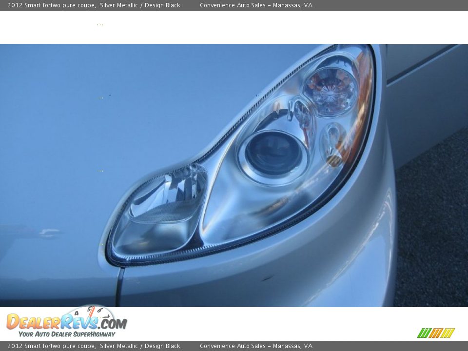 2012 Smart fortwo pure coupe Silver Metallic / Design Black Photo #24