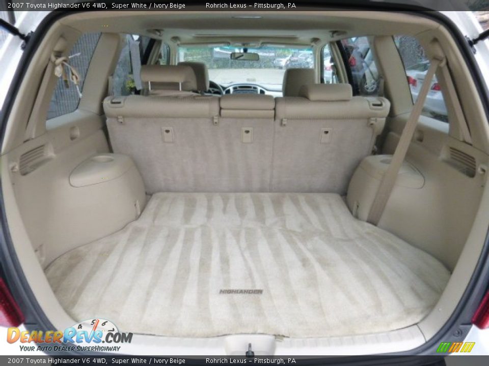 2007 Toyota Highlander V6 4WD Super White / Ivory Beige Photo #11