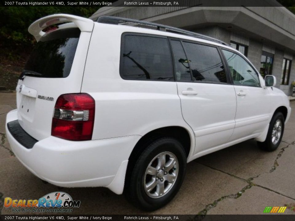 2007 Toyota Highlander V6 4WD Super White / Ivory Beige Photo #12
