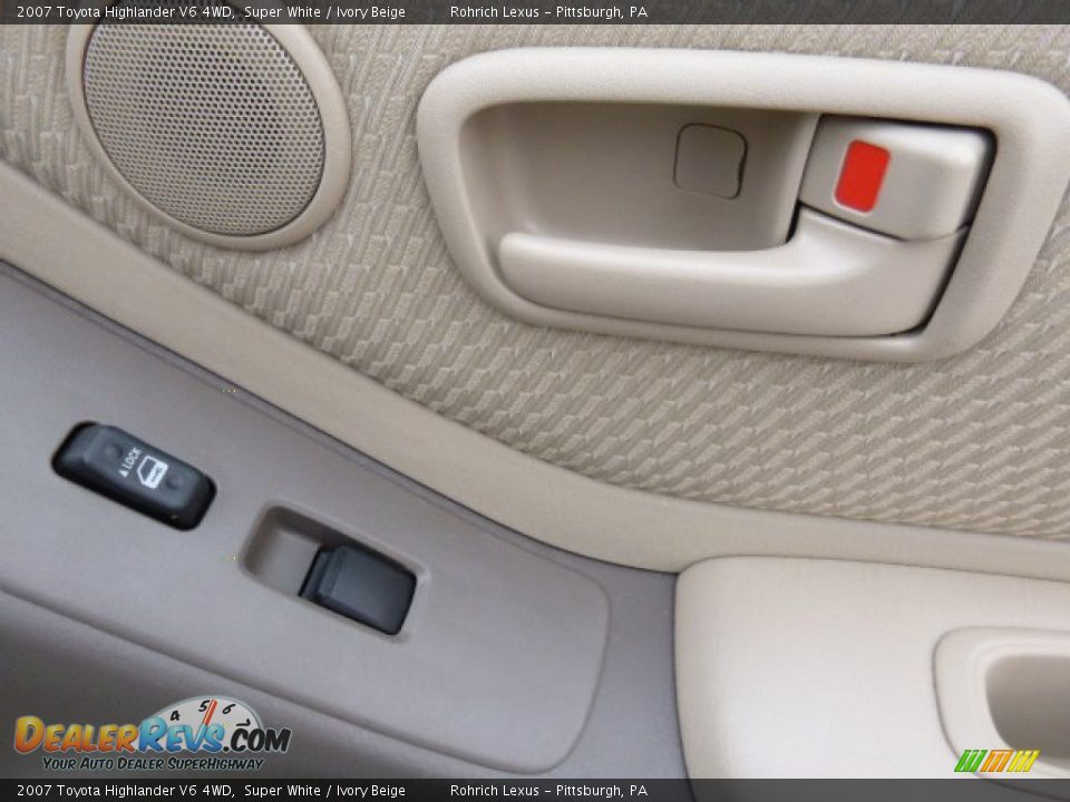2007 Toyota Highlander V6 4WD Super White / Ivory Beige Photo #15