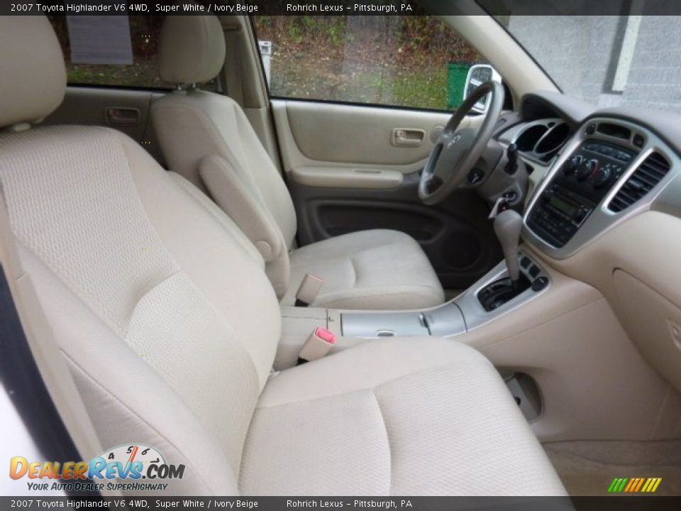 2007 Toyota Highlander V6 4WD Super White / Ivory Beige Photo #17