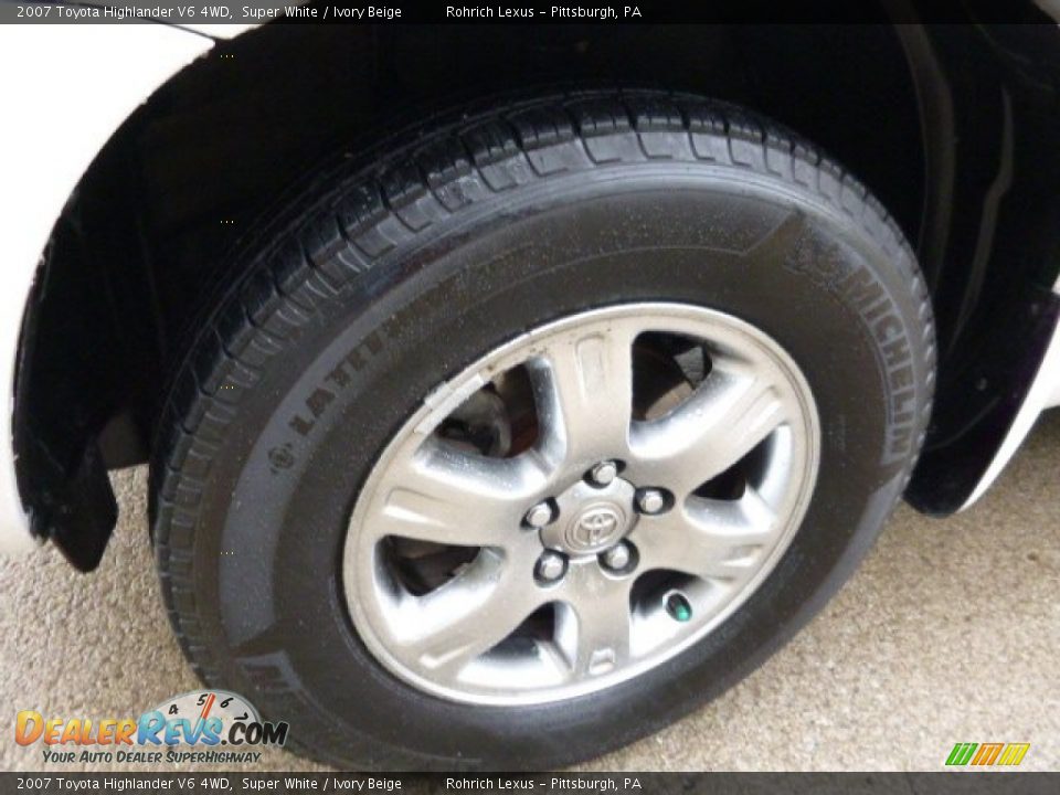 2007 Toyota Highlander V6 4WD Super White / Ivory Beige Photo #18
