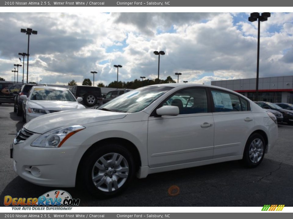 2010 Nissan Altima 2.5 S Winter Frost White / Charcoal Photo #7