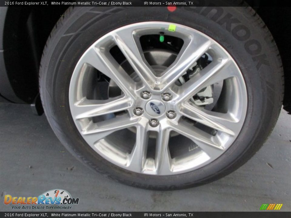 2016 Ford Explorer XLT White Platinum Metallic Tri-Coat / Ebony Black Photo #4