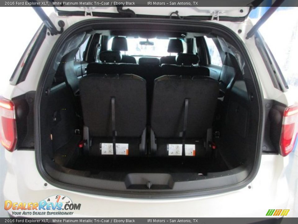 2016 Ford Explorer XLT White Platinum Metallic Tri-Coat / Ebony Black Photo #7