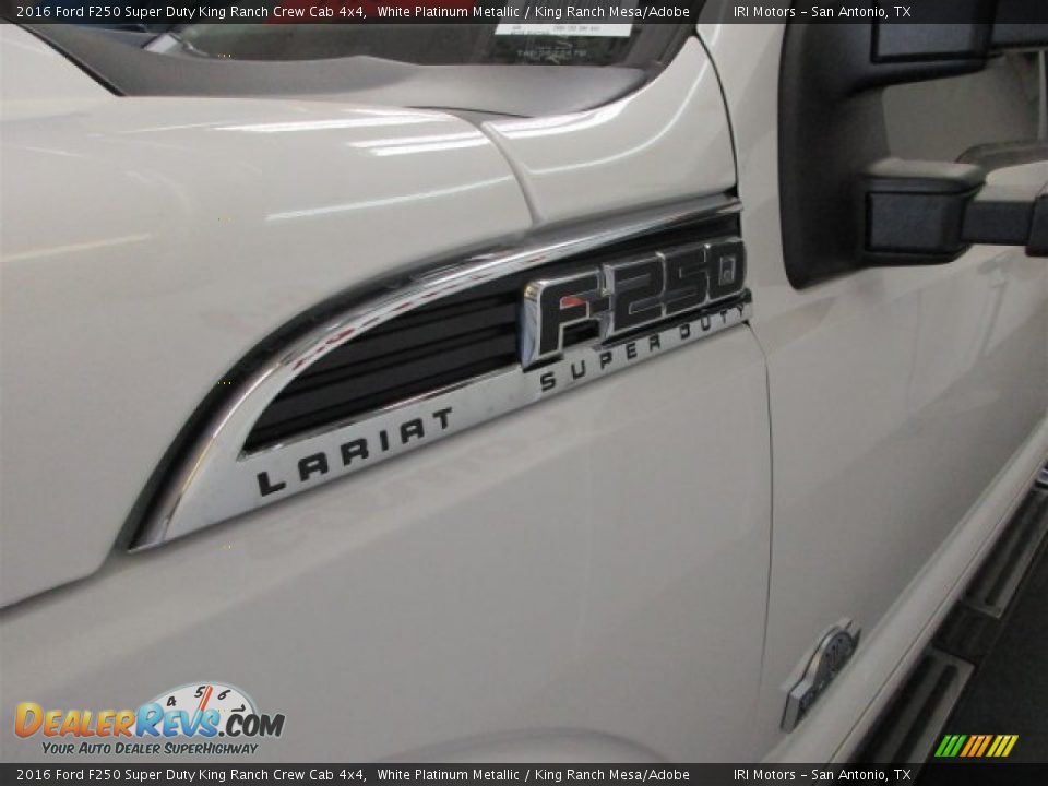 2016 Ford F250 Super Duty King Ranch Crew Cab 4x4 White Platinum Metallic / King Ranch Mesa/Adobe Photo #4