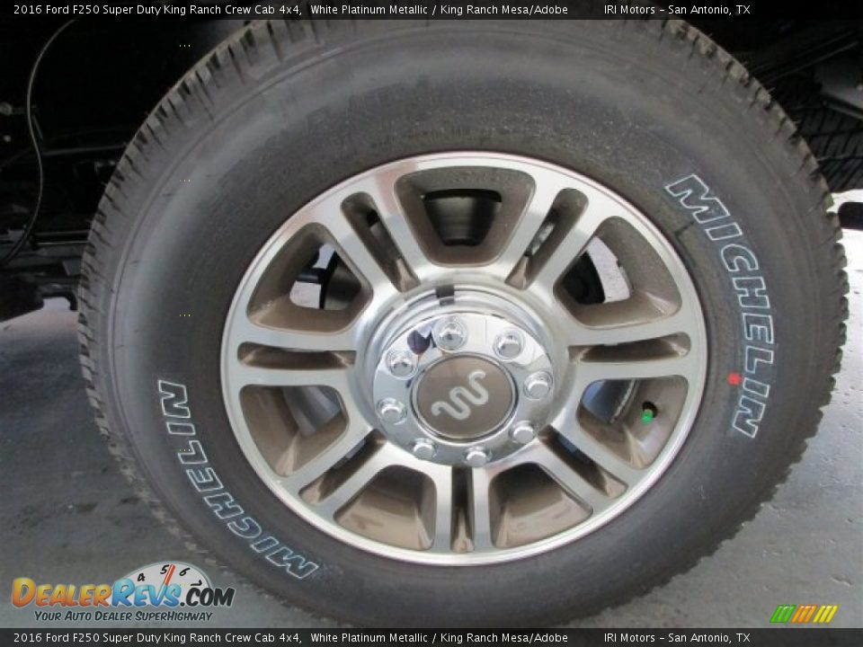 2016 Ford F250 Super Duty King Ranch Crew Cab 4x4 White Platinum Metallic / King Ranch Mesa/Adobe Photo #7