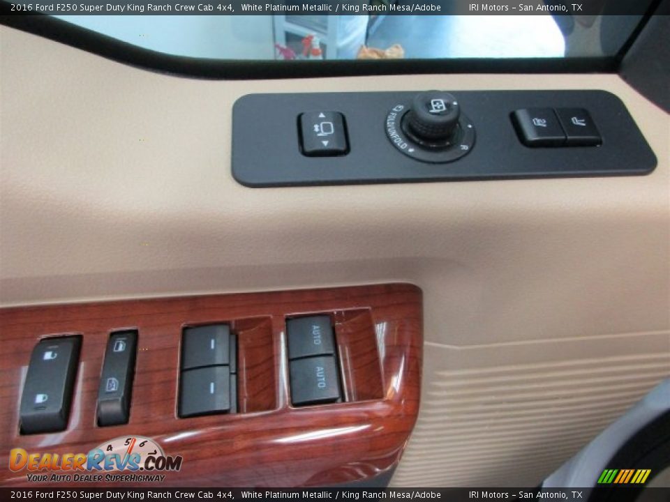 2016 Ford F250 Super Duty King Ranch Crew Cab 4x4 White Platinum Metallic / King Ranch Mesa/Adobe Photo #13