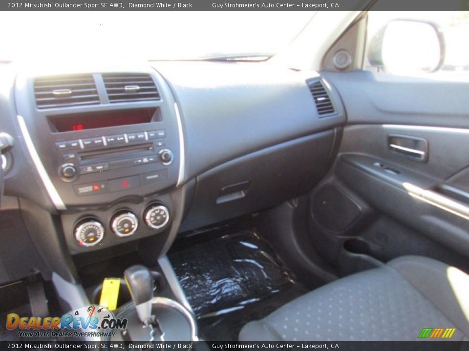 2012 Mitsubishi Outlander Sport SE 4WD Diamond White / Black Photo #15