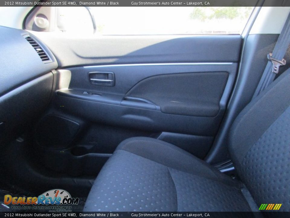 2012 Mitsubishi Outlander Sport SE 4WD Diamond White / Black Photo #16