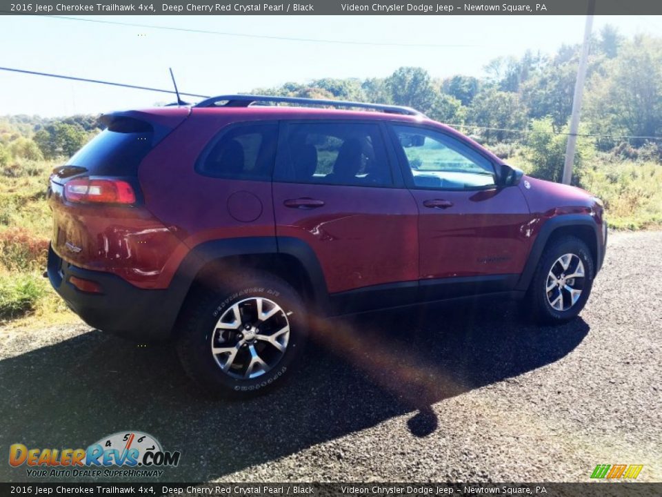 2016 Jeep Cherokee Trailhawk 4x4 Deep Cherry Red Crystal Pearl / Black Photo #3