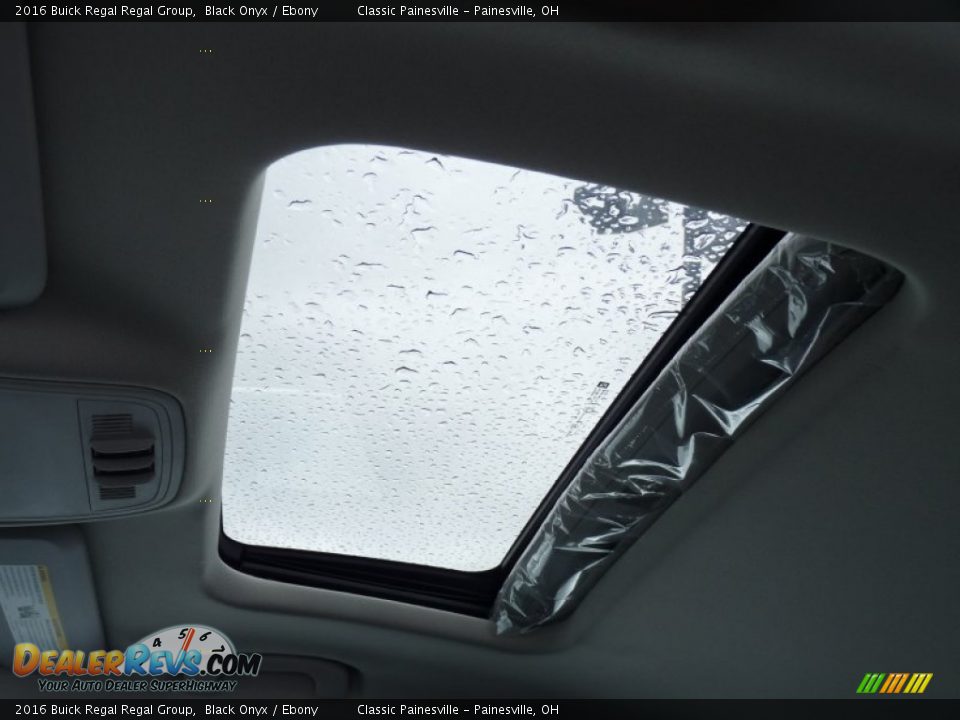 Sunroof of 2016 Buick Regal Regal Group Photo #6