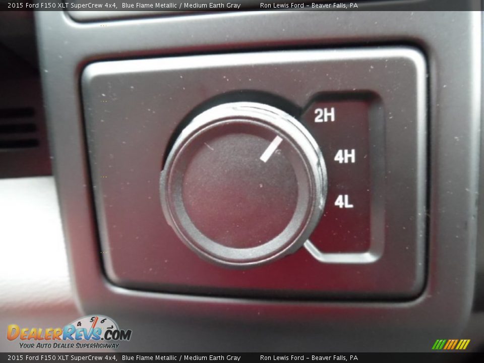 Controls of 2015 Ford F150 XLT SuperCrew 4x4 Photo #18