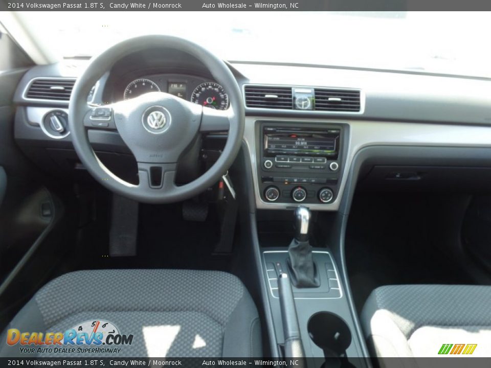 2014 Volkswagen Passat 1.8T S Candy White / Moonrock Photo #15