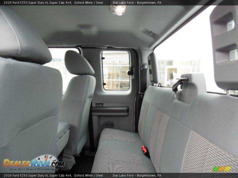 2016 Ford F250 Super Duty XL Super Cab 4x4 Oxford White / Steel Photo #12