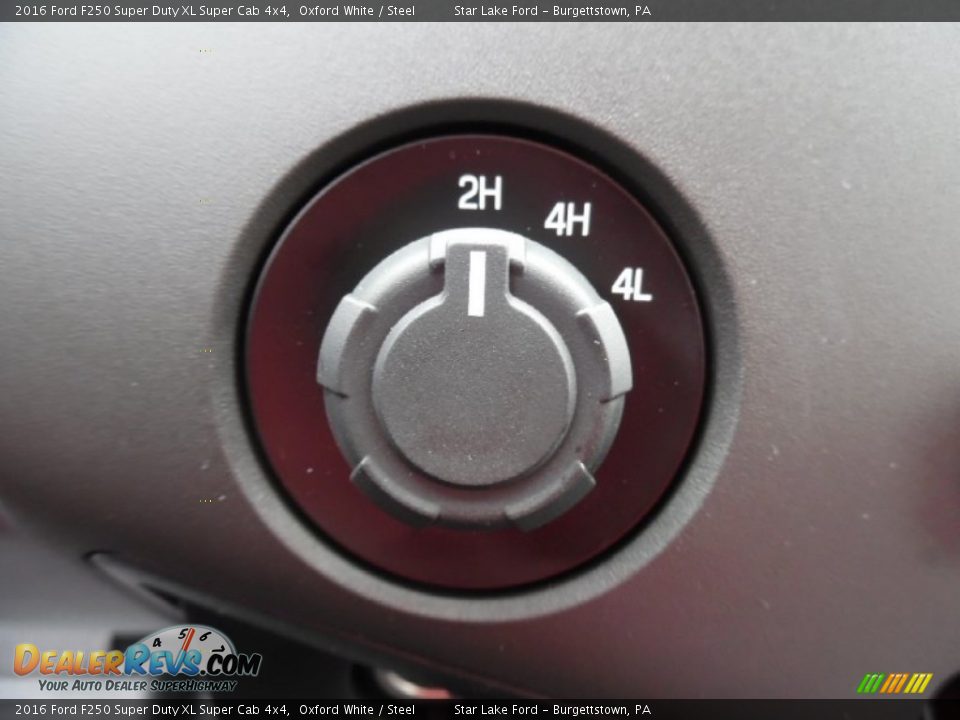 2016 Ford F250 Super Duty XL Super Cab 4x4 Oxford White / Steel Photo #17