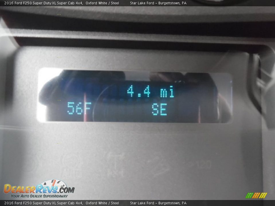 2016 Ford F250 Super Duty XL Super Cab 4x4 Oxford White / Steel Photo #20