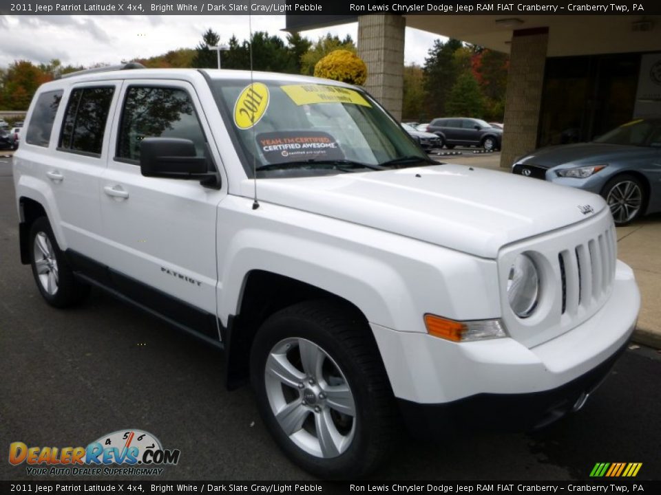 2011 Jeep Patriot Latitude X 4x4 Bright White / Dark Slate Gray/Light Pebble Photo #8