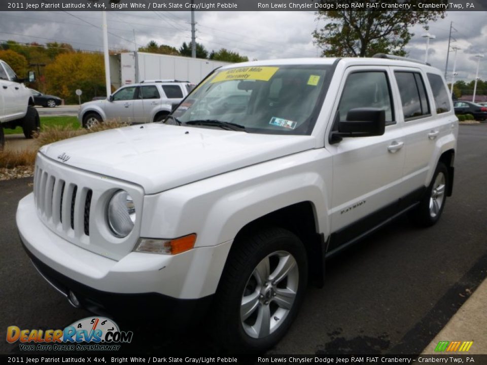 2011 Jeep Patriot Latitude X 4x4 Bright White / Dark Slate Gray/Light Pebble Photo #10