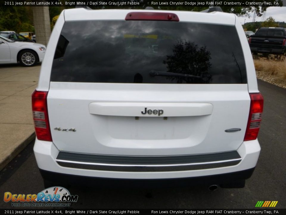 2011 Jeep Patriot Latitude X 4x4 Bright White / Dark Slate Gray/Light Pebble Photo #13
