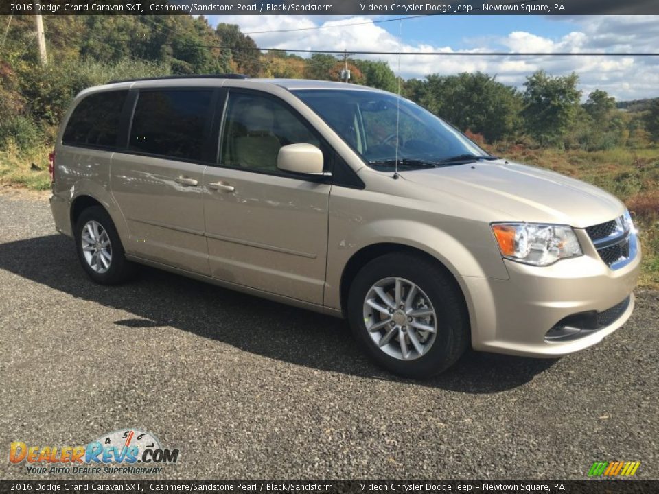 2016 Dodge Grand Caravan SXT Cashmere/Sandstone Pearl / Black/Sandstorm Photo #2