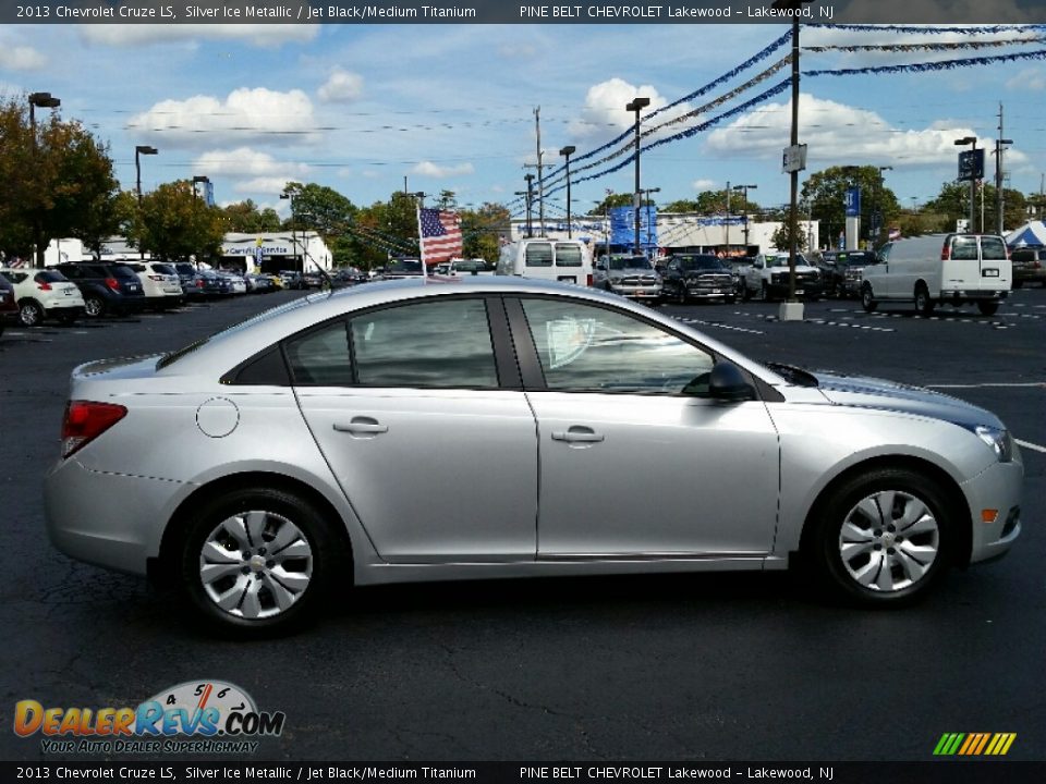 2013 Chevrolet Cruze LS Silver Ice Metallic / Jet Black/Medium Titanium Photo #5