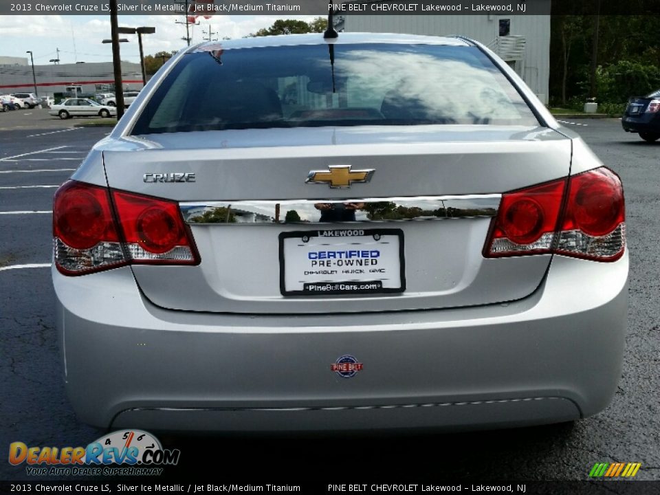 2013 Chevrolet Cruze LS Silver Ice Metallic / Jet Black/Medium Titanium Photo #8