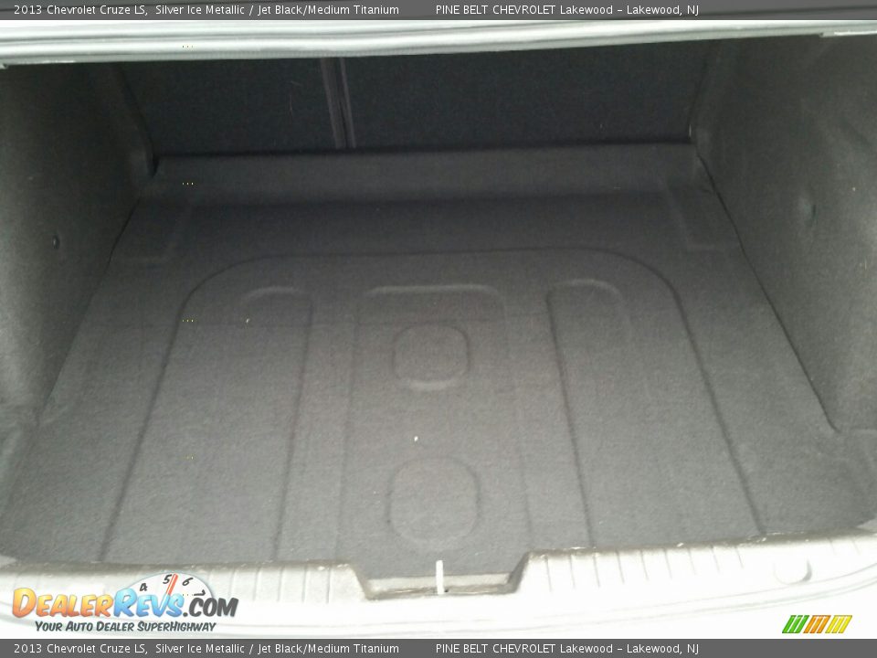 2013 Chevrolet Cruze LS Silver Ice Metallic / Jet Black/Medium Titanium Photo #18