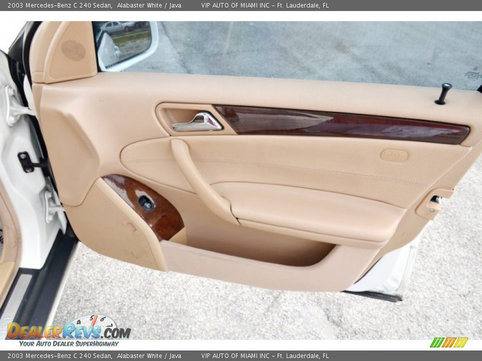 2003 Mercedes-Benz C 240 Sedan Alabaster White / Java Photo #30