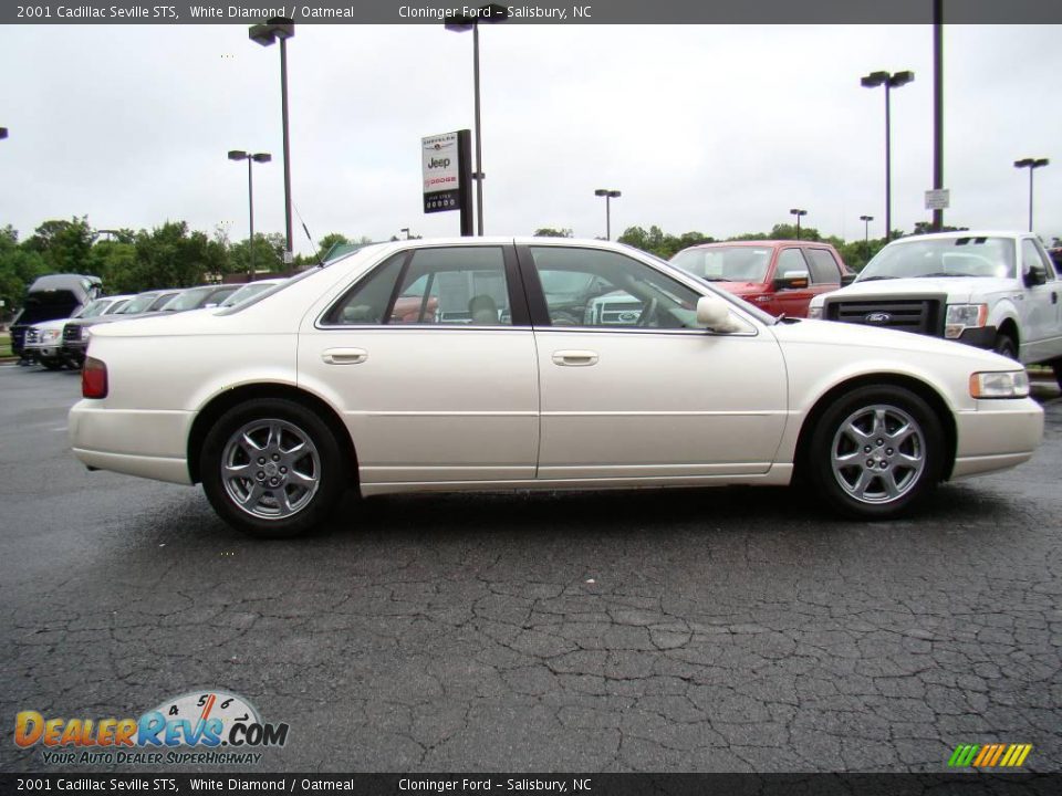 2001 Cadillac Seville STS White Diamond / Oatmeal Photo #2
