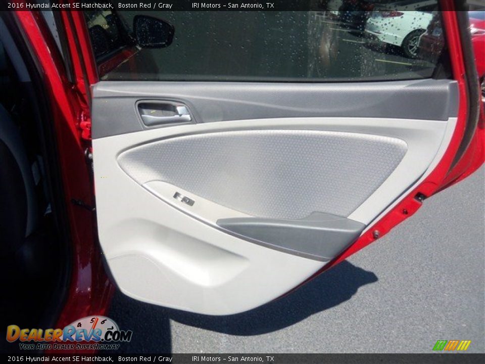 2016 Hyundai Accent SE Hatchback Boston Red / Gray Photo #15