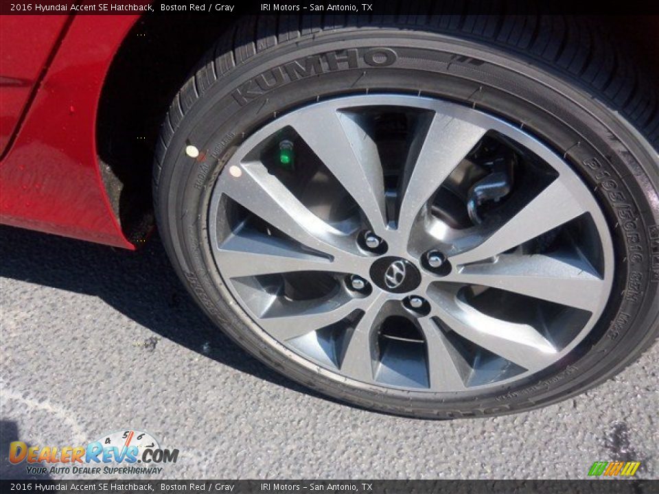 2016 Hyundai Accent SE Hatchback Boston Red / Gray Photo #18