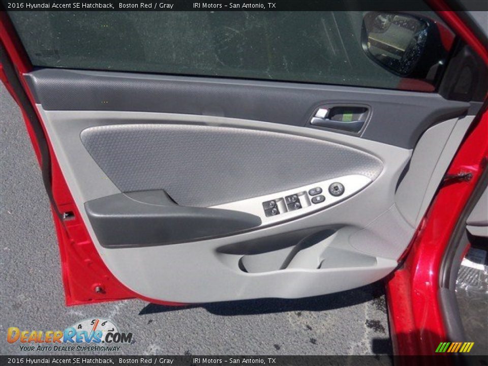 2016 Hyundai Accent SE Hatchback Boston Red / Gray Photo #22